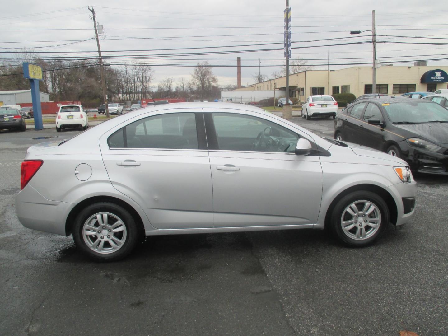 2016 SILVER Chevrolet Sonic LT Auto Sedan (1G1JC5SG5G4) with an 1.8L L4 DOHC 24V engine, 6A transmission, located at 1254 Manheim Pike, Lancaster, PA, 17601, (717) 393-9133, 40.062870, -76.323273 - Photo#3